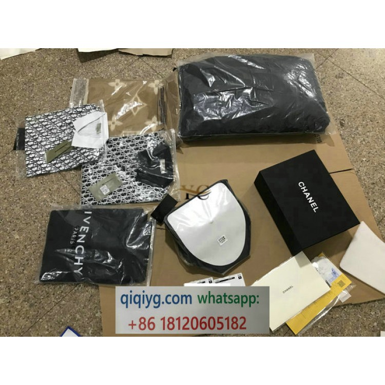 qiqiyg.com ufficiale spedizione contatto qiqiyg whatsapp :+8618120605182 YG222